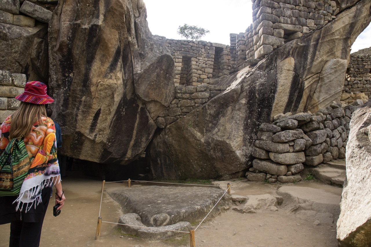 Piedra del cóndor en la ciudadela de Machu Picchu.